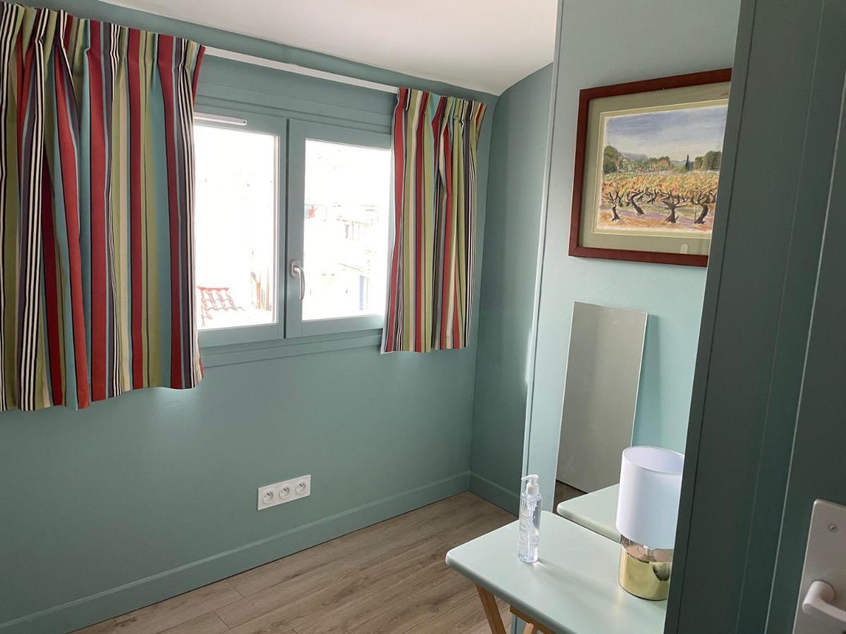 Au Coeur Du Vieux Toulon Au Calme Appartement Renove Climatise Confortable Etage Eleve Avec Ascenseur Proche Parking Et Toutes Commodites Экстерьер фото