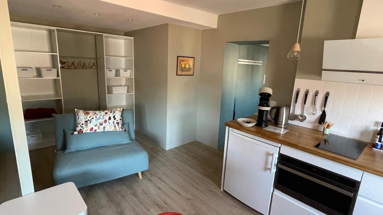 Au Coeur Du Vieux Toulon Au Calme Appartement Renove Climatise Confortable Etage Eleve Avec Ascenseur Proche Parking Et Toutes Commodites Экстерьер фото